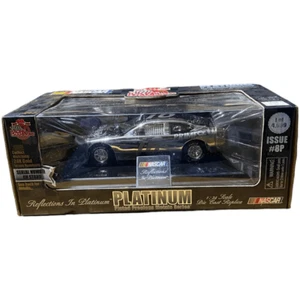 NASCAR Racing Champions Platinum Kevin Lepage #16 Sammlerauto Maßstab 1:24 - Bild 1 von 5