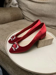 Easy Spirit Carisma donna pompa rosso sarin fibbia strass taglia 8,5 larga usata in ottime condizioni - Foto 1 di 7