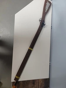 Vintage Parris Kentuckian Musket Solid Wood Toy Replica USA Made - Picture 1 of 6