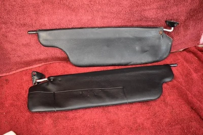 Quebra-sol driver 70-76 Datsun 240Z LH fabricante de equipamento original usado PRETO - Imagem 1 de 4