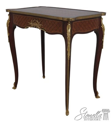 L69487: Mesa auxiliar de caoba con incrustaciones de parquet estilo Luis XV con cajón Foto 1 de 4