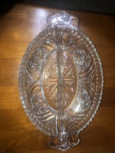 Ovale Pressglasschale mit Griffen - Bild 1 von 7