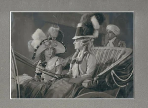 Le Collier de la reine -1929 -T.Lekain/G.Ravel -cartoline 15,5X22,5 cm-réhaussée - Picture 1 of 1