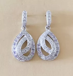 Ohrringe 0,10 kt ECHTER AMETHYSTSTEIN & DIAMONIQUE STERLINGSILBER NEU!! - Bild 1 von 3