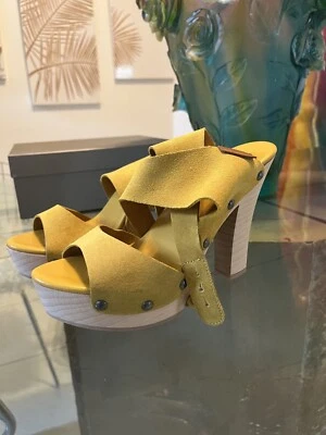 Sandalia Sergio Rossi Amarilla Gamuza Envolvente Tacón Madera Scarpe Donna Talla 8.5/UE Talla 39 Foto 1 de 4