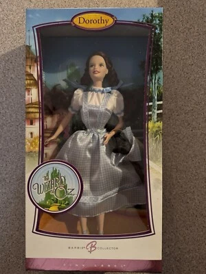 Muñeca Barbie Dorothy Mattel El Mago de Oz Etiqueta Rosa 2006 K8682 Foto 1 de 2