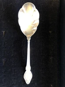 Vintage Holmes & Edwards Inlaid IS Deep Silver 9" Serving Spoon Scalloped - Picture 1 of 12