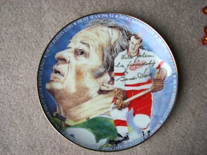 Gordie Howe Living Legend Gartlan Plate #1033 Autographed - Picture 1 of 6