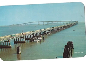 Delaware - Maryland The CHESAPEAKE BAY BRIDGE 1959 Long View MD Postcard - Picture 1 of 2