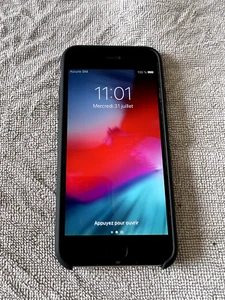 IPhone 6 Gris - 32go - Photo 1/9