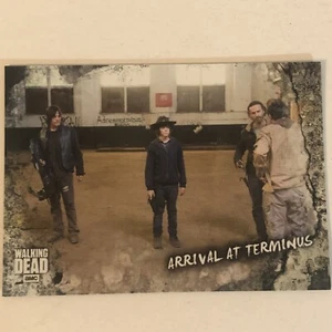Walking Dead Trading Card 2018 #66 Andrew Lincoln Chandler Riggs Norman Reedus - Picture 1 of 2