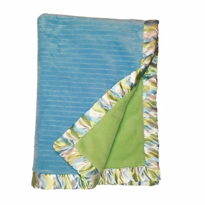Cobertor de segurança 2014 Baby Essentials cetim azul e verde Chevron Lovey 29" X 39" - Imagem 1 de 4