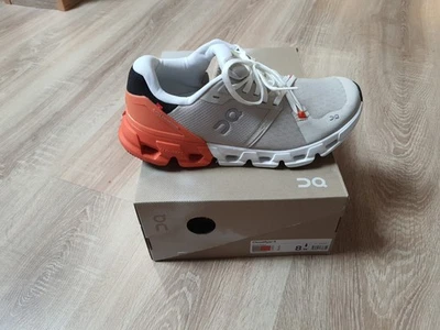 ON Cloudflyer 4 Damen Sport/Freizeitschuh Beige Gr. 37,5 - Neu + OVP -  179,95€ - Bild 1 von 4