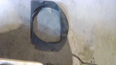 1985-1989 Nissan 300zx OEM Front Upper Fan Shroud - Image 1 of 2