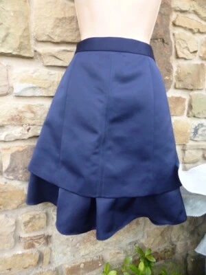 Falda de fiesta formal con capas de satén duquesa azul marino tallada, nueva con etiquetas, 40, Reino Unido 10 Foto 1 de 4