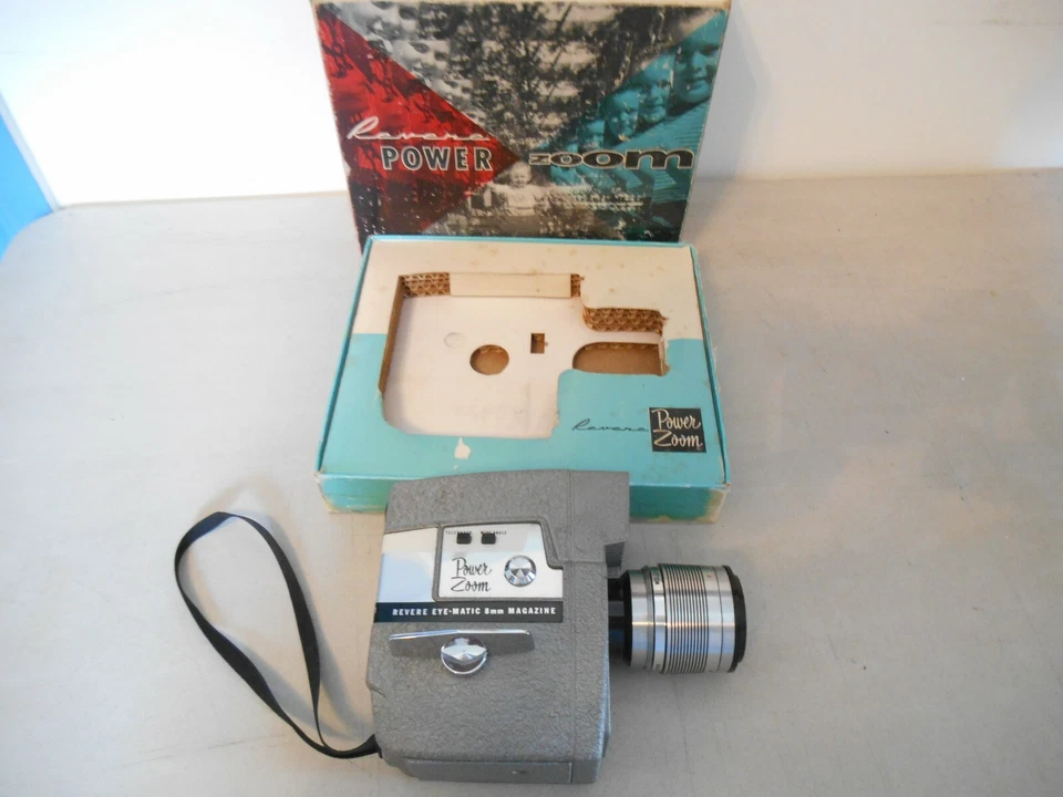 Cámara eléctrica Eye Matic Revere Power Zoom de colección con caja Foto 1 de 4