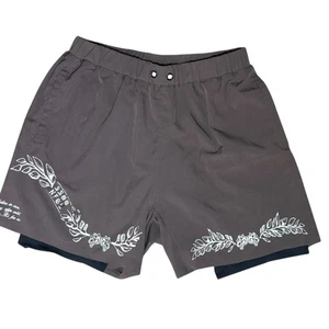 Darc Sport Shorts grau taupe weiß Blatt Design sportliche Unterhose Kompression - Bild 1 von 9