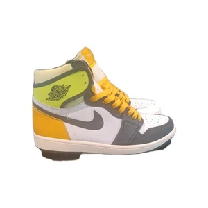 Nike Air Jordan 1 Retro High Volt OG Men's 10.5 555088-118 With Extra Laces - Picture 1 of 9