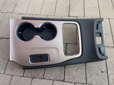 14-16 JEEP GRAND CHEROKEE CONSOLA CENTRAL PORTAVASOS BISEL DE CAMBIO Borde Fabricante Original Foto 1 de 4