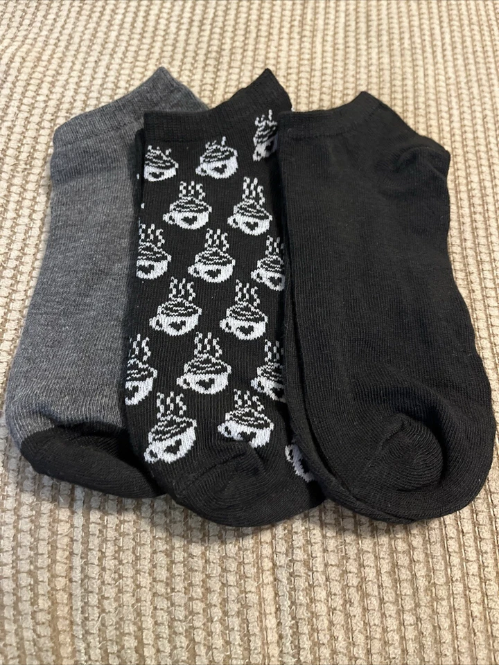 Juego de tres calcetines decorativos para mujer talla 4-10 totalmente nuevos Foto 1 de 1
