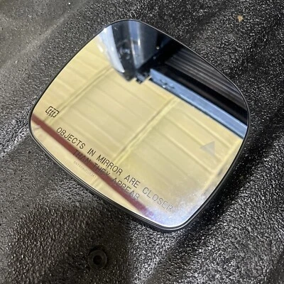 Espejo retrovisor Chrysler Town & Country 2011-2016 solo lado del pasajero con punto ciego Foto 1 de 4