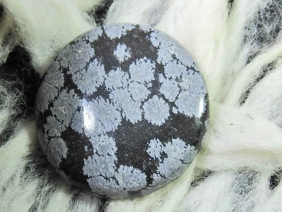 50Cts. Cabujón redondo de piedras preciosas sueltas de obsidiana copo de nieve natural 34X34X04MM Foto 1 de 4