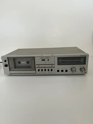 Cubierta de casete estéreo controlada lógicamente realista SCT-40 Foto 1 de 4