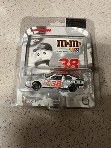 Action 1/64 Elliot Sadler #38 M&Ms/Daytona Special 2004 Ford Taurus 1 di 5.184 - Foto 1 di 2