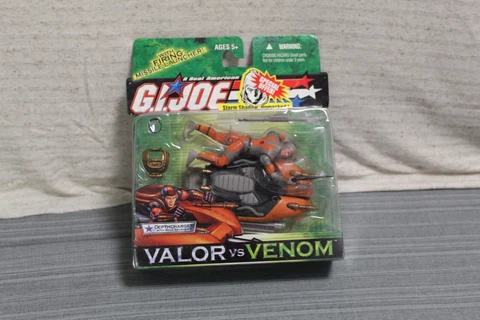 Gi joe Valor vs Venom Wave Crusher with Depth Charge new and unopened Cover