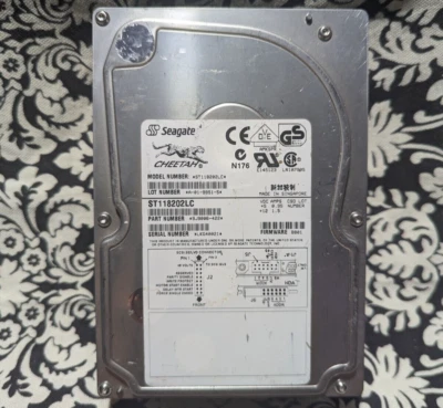 Seagate ST118202LC 18.2GB 10000RPM 1MB Ultra2 Wide SCSI 80-Pin 3.5IN - Image 1 of 4