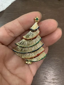 Vintage Gerry's Gold Tone Metal Christmas Tree Brooch Red, Blue, Green Trim - Picture 1 of 4