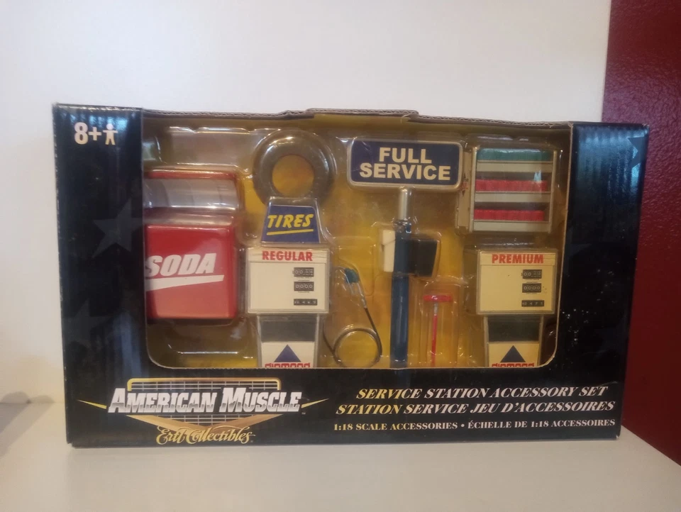 American Muscle 1 18 Service Station Accessory Set 32172