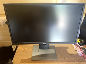 Dell P2217 Series 22" HD Monitor with Stand - Height, Tilt, Swivel, Rotate - Afbeelding 1 van 7