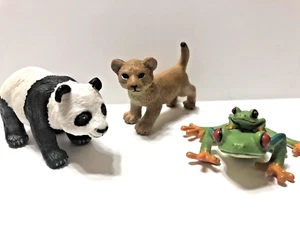 VINTAGE Safari Ltd Lot of 3 ~ 1996 Panda Cub, 2005 Frog, 2006 Lion Cub PERFECT! - Picture 1 of 6
