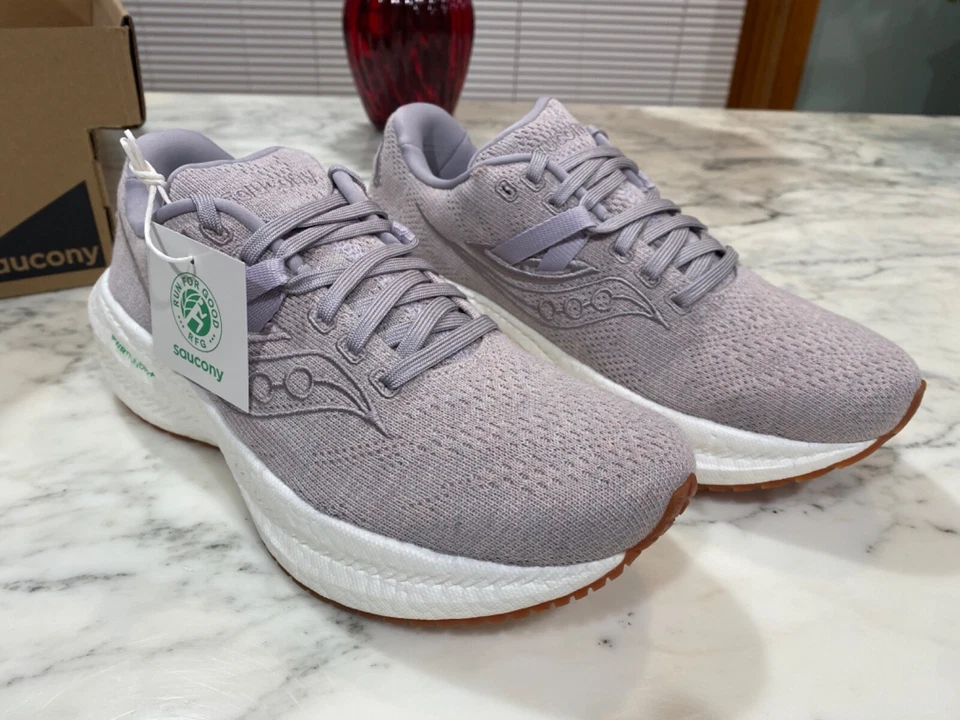Nuevo Saucony Triumph RFG, Zapato para Correr para Mujer Talla 7.5 EE. UU., 38.5 UE. Malva Foto 1 de 4