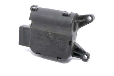 Audi A4 8E Stellmotor für Heizung Temperatur 8E1820511D 8E1820511L - V113 - Photo 1/3