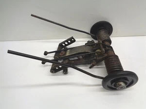Brazo de par trasero Polaris Super Sport 1999 con resortes de torsión ruedas bogey 1541152 - Imagen 1 de 10