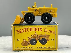 SCARCE 1960's Moko Matchbox #43B Aveling Barford Tractor,Mint in D2 box all orig - Picture 1 of 16