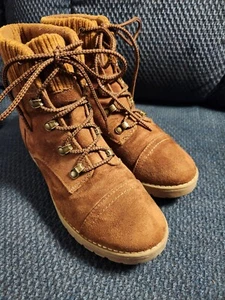 Universal Thread Brown Suede Hiking Boots Womens Size 7 Shoes - Picture 1 of 6