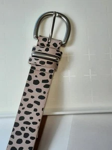 NUEVO Cinturón Target Estampado Leopardo Cuero Vegano Talla XXL 49.5" Extremo a Extremo 1.25" Ancho - Imagen 1 de 4