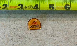 VERSIT -- Vintage Pinback -- 0.75" x 0.5" - Picture 1 of 2