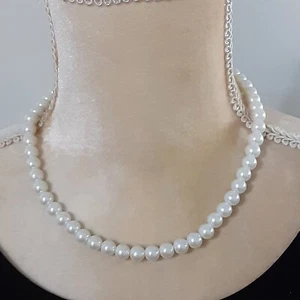 Classic white beaded faux pearl necklace 16" lobster clasp medium weight - Picture 1 of 2