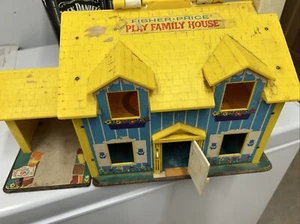 Vintage 1969 Fisher Price 952 Play Family House With Yellow Roof Collectible - Bild 1 von 11