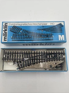 Vintage Marklin HO 3-Rail M-Track Operating Right & Left Turnout Switches #5137 - Picture 1 of 3