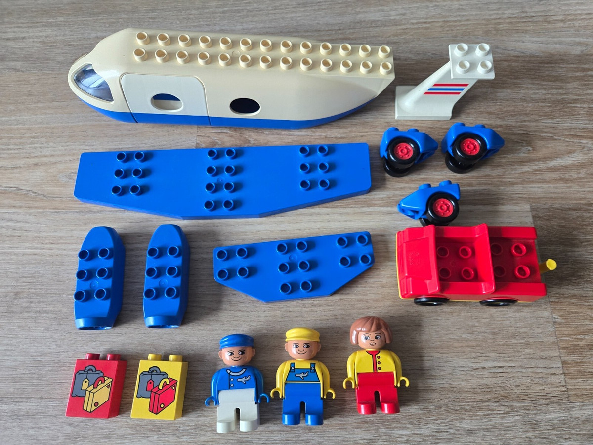 Vintage Lego Duplo 2678 Jumbo Jet Airplane Complete Excellent 1993