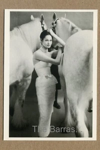 UNTITLED, (Horses & Fashion Model) 1960. Photo Frank Horvat FOTOFOLIO POSTCARD - Picture 1 of 2