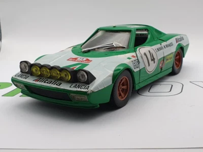 Lancia Statos Alitalia Martoys 1/24 - Image 1 of 4