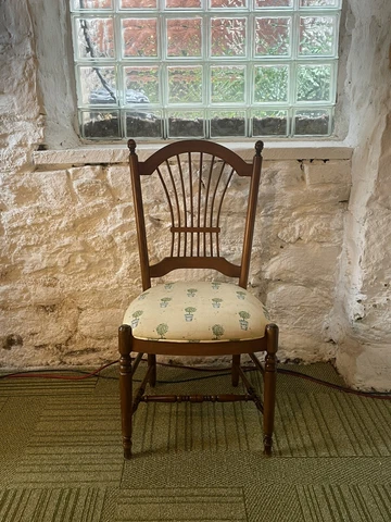 Set of 4 Ethan Allen Country French Chairs Cover