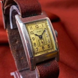 Soviet Zvezda Wristwatch USSR Vintage Star Mechanical Old Men's Watch Serviced - Picture 1 of 11