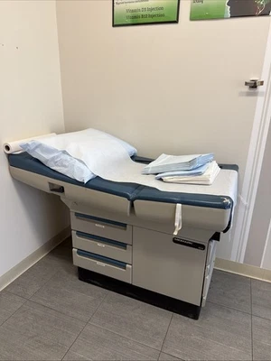 Midmark Examination Table - Image 1 of 4